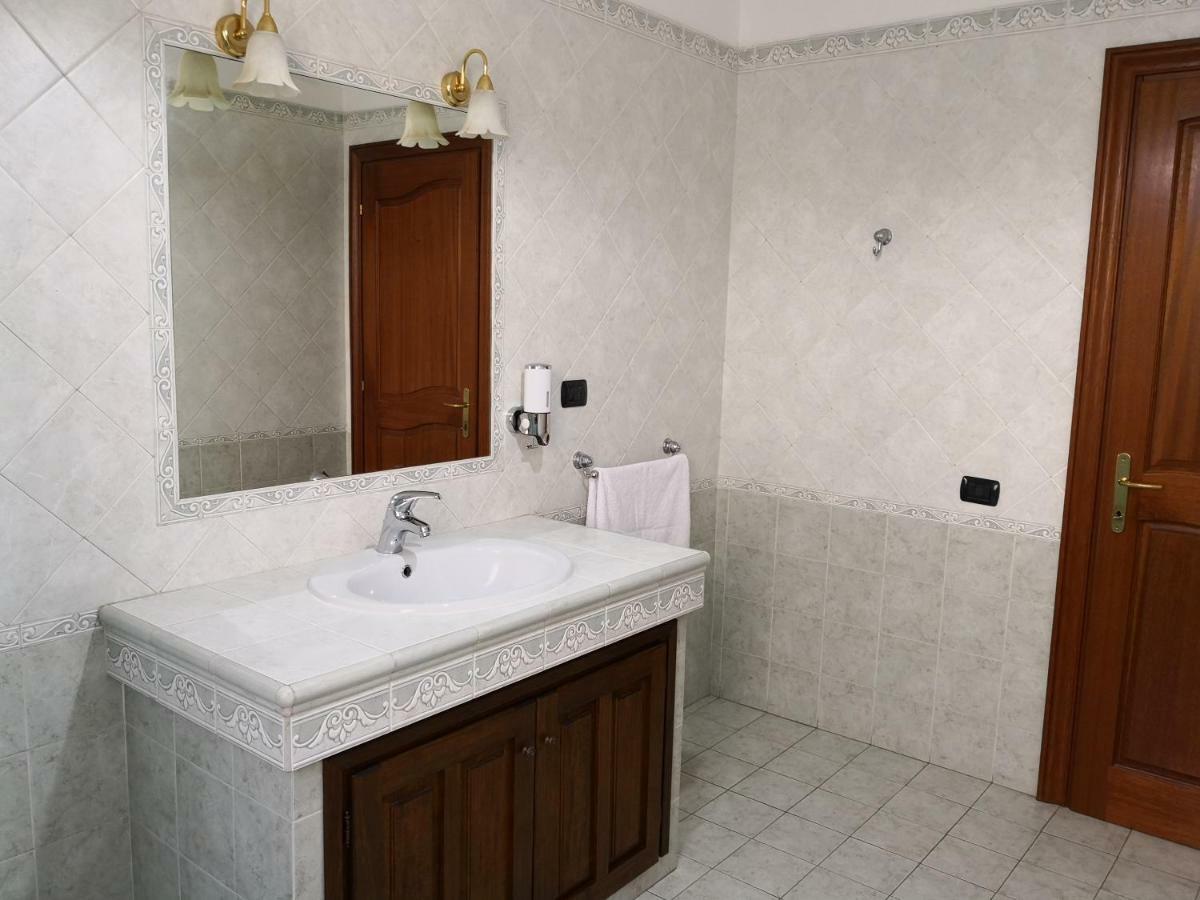 B&B Villa Martina Sardara Ngoại thất bức ảnh